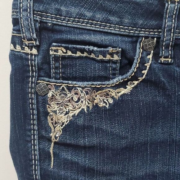 SILVER Tuesday dark wash boot cut jeans - Picture 4 of 8